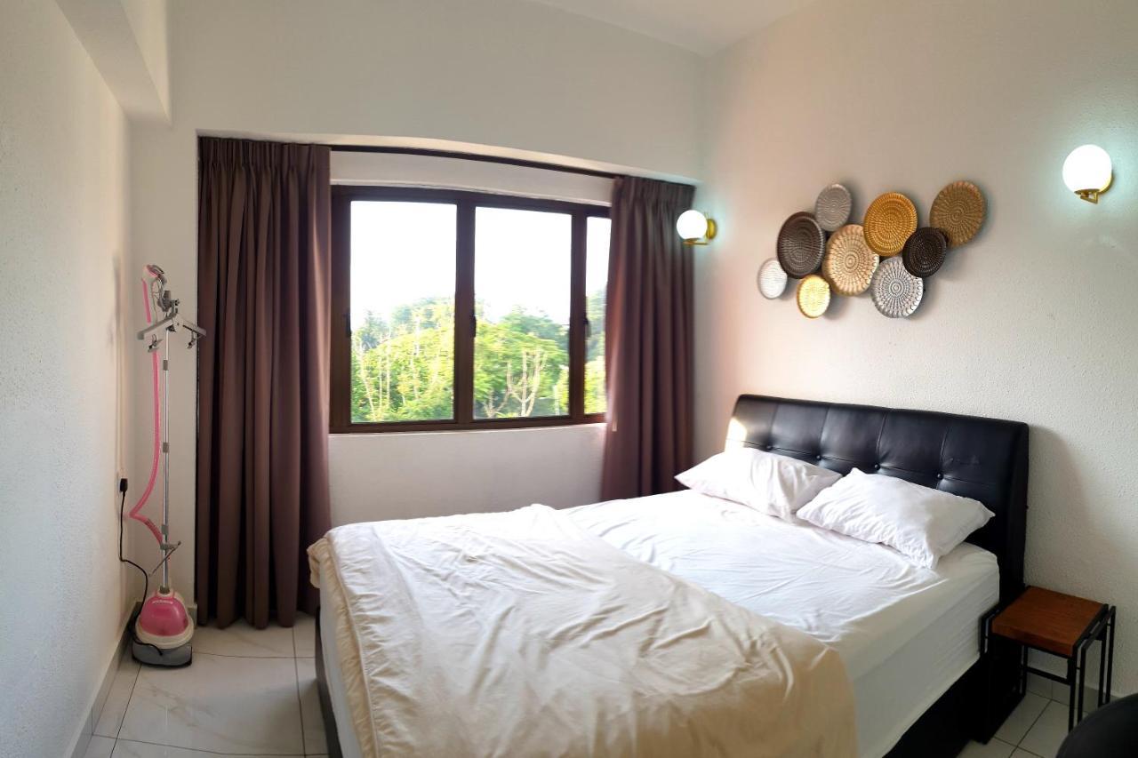 Sri Sayang By Coral Holiday Resort Batu Feringgi Exterior foto